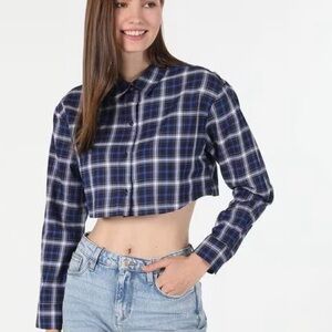 Cropped Blue Flannel